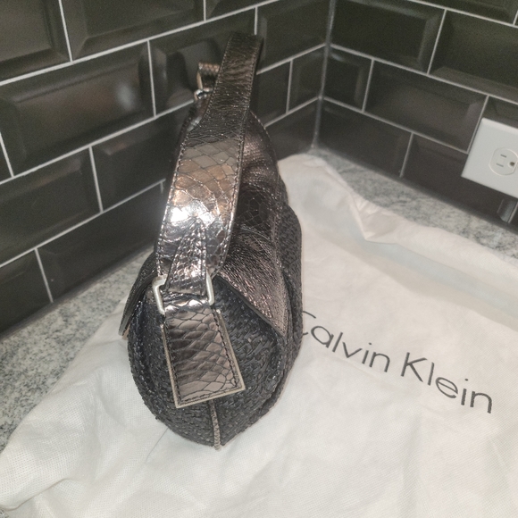 Handbag - Picture 4 of 4